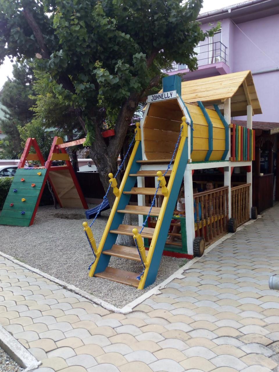 Pensiunea Casa Johnelly Costineşti Exteriér fotografie